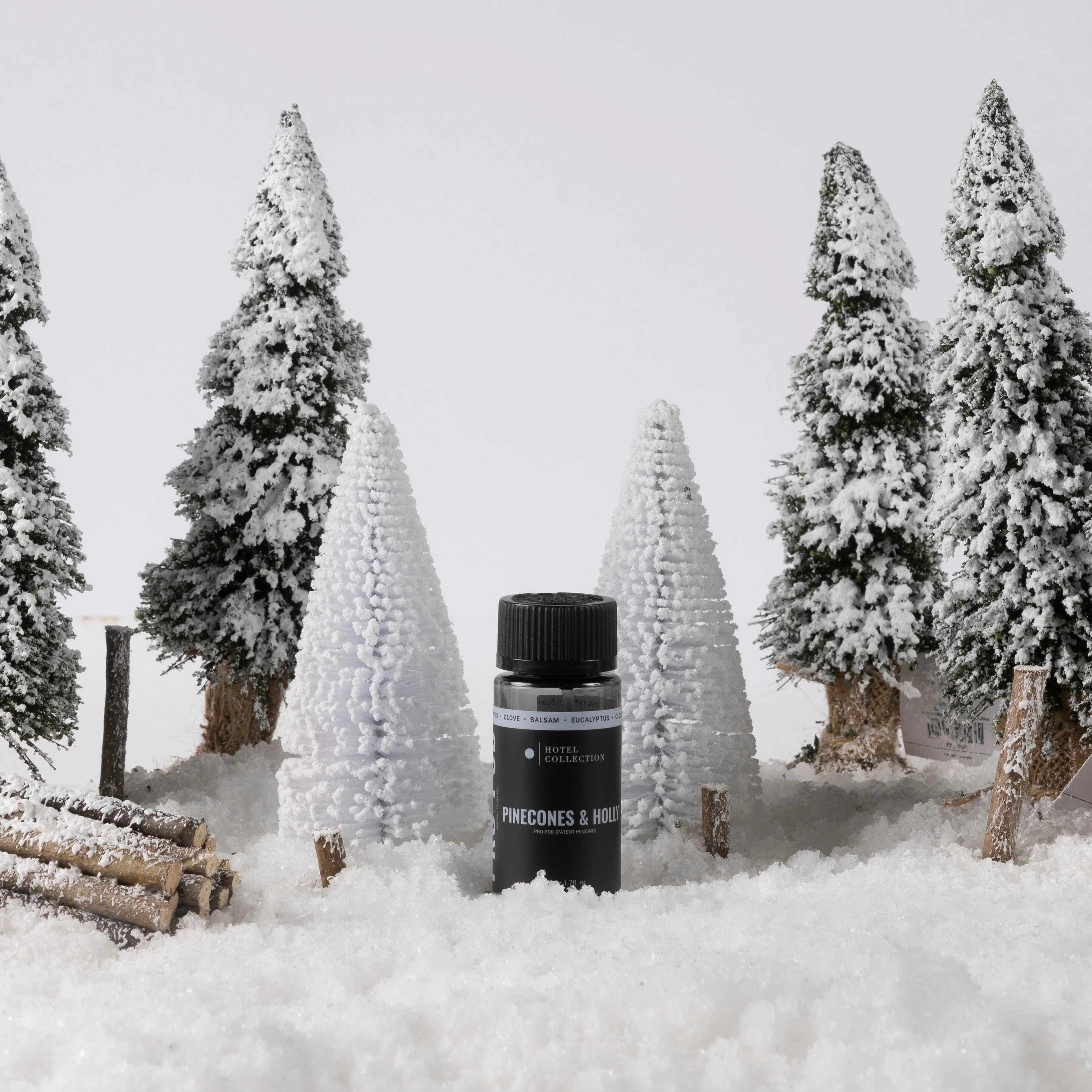 Pinecones & Holly - Image 3
